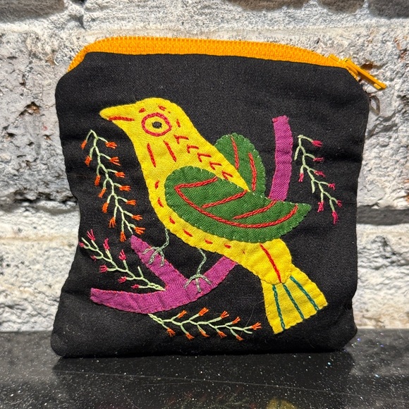 Vintage Handbags - Vintage Peruvian Colorful Bird Embroidered Pouch